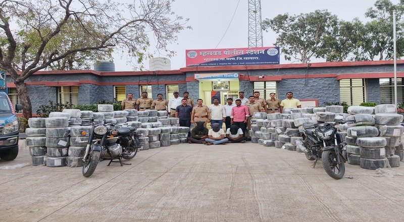 म्हसवड पोलिसांची धडाकेबाज कामगिरी : २२.५० लाखांचा मुद्देमाल हस्तगत, १२ तासांत लुटारू टोळी जेरबंद