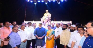 दानशूर श्रीमंत भागोजी शेठ कीर स्मारकाचे लोकार्पण संपन्न रत्नागिरी शहराच्या सामाजिक-सांस्कृतिक परंपरेला नवे वैभव