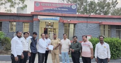 धुळदेव परिसरातील अपघातप्रकरणी पत्रकारांचे अमरण उपोषण