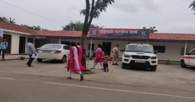 बहिणीच्या प्रेमविवाहाचा राग; तरुणावर चाकू हल्ला, खुनाचा प्रयत्नाचा गुन्हा दाखल