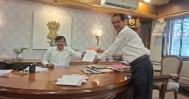 म्हसवड तहसील कार्यालया साठी आवश्यक कर्मचारी नियुक्त करा…. कृषिरत्न विश्वंभर बाबर