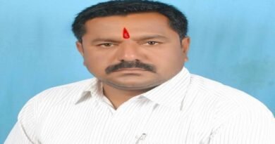 म्हसवडमधील गाळे लिलावात स्थानिकांना प्राधान्य देण्याची मागणी; पालिकेचा नियमांचा हवाला देत नकार म्हसवडमधील गाळे लिलावात स्थानिकांना प्राधान्य देण्याची मागणी; पालिकेचा नियमांचा हवाला देत नकार