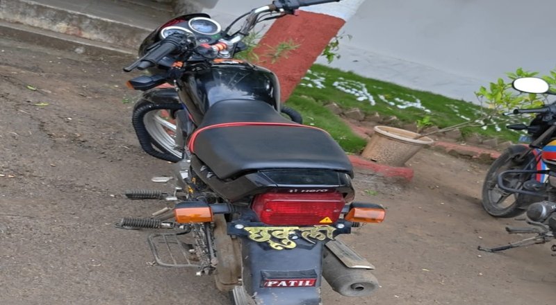छकुली’ नावाच्या स्प्लेंडरवर उंब्रज पोलिसांची कारवाई; पालकांसमवेत युवकांचे समुपदेशन छकुली’ नावाच्या स्प्लेंडरवर उंब्रज पोलिसांची कारवाई; पालकांसमवेत युवकांचे समुपदेशन