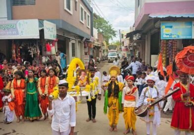 म्हसवडनगरीत विठू नामाचा गजर! माणगंगा शैक्षणिक संकुल मासाळवाडीच्या बालचमूंचा रंगला दिंडी सोहळा म्हसवडनगरीत विठू नामाचा गजर! माणगंगा शैक्षणिक संकुल मासाळवाडीच्या बालचमूंचा रंगला दिंडी सोहळा