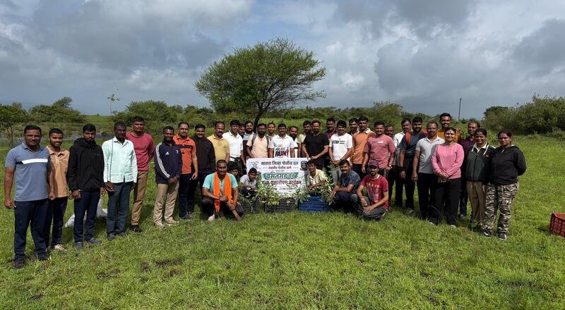 तळबीड पोलीस ठाण्याच्या वतीने वसंतगड येथे वृक्षारोपण कार्यक्रम उत्साहात संपन्न