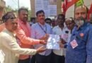 देवस्थान इनाम जमिनी कसणाऱ्या शेतकऱ्यांच्या प्रश्नांवर कराड तहसील कार्यालयावर मोर्चा