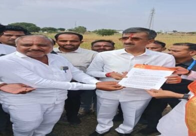 माण तालुका दुष्काळग्रस्त जाहीर करून शेतकऱ्यांना तातडीने मदत द्या माण तालुका दुष्काळग्रस्त जाहीर करून शेतकऱ्यांना तातडीने मदत द्या