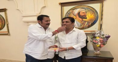 त्याग आणि निष्ठेचे फळ; काका धुमाळ जिल्हा बँकेच्या संचालकपदी बिनविरोध त्याग आणि निष्ठेचे फळ; काका धुमाळ जिल्हा बँकेच्या संचालकपदी बिनविरोध
