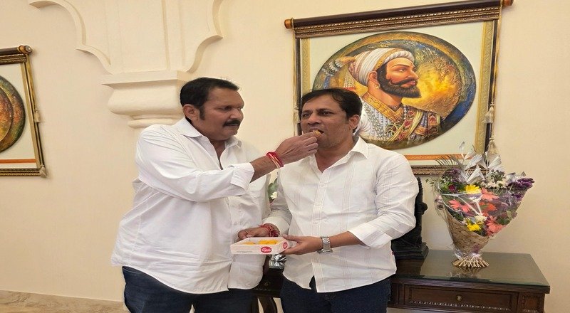त्याग आणि निष्ठेचे फळ; काका धुमाळ जिल्हा बँकेच्या संचालकपदी बिनविरोध त्याग आणि निष्ठेचे फळ; काका धुमाळ जिल्हा बँकेच्या संचालकपदी बिनविरोध